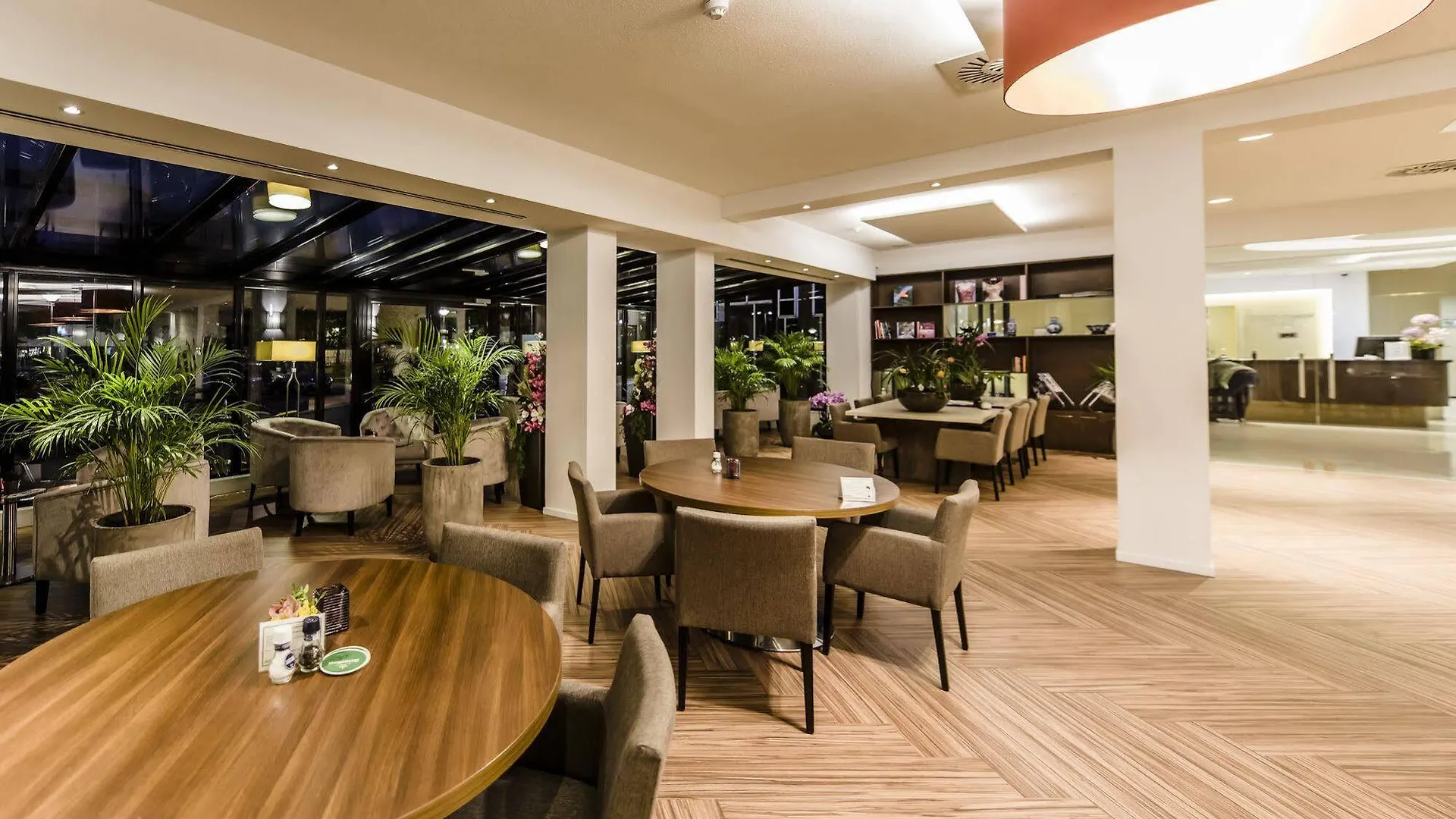 OZO Hotels Arena Amsterdam 4*,